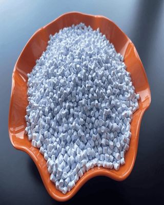 Sungallon Retardant Flame GP640 TPE مواد بلاستيكية TPE مواد elastomer للصقل بالحقن