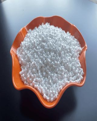 مقاومة الاحتكاك SEBS مواد بلاستيكية TPE على أساس TPE مواد Elastomer للتشكيل المفرط على PA